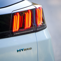 Peugeot 3008 hybrid allure pack 1,6 THP--12.jpg