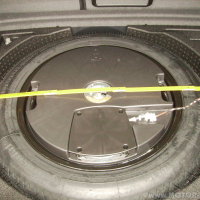 audi-q3-reserverad-1-4784620413263267470.jpg