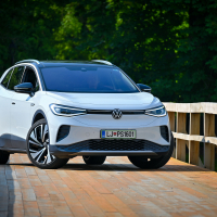 Volkswagen ID.4 1st max AMZS-2.jpg