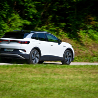 Volkswagen ID.4 1st max AMZS-23.jpg