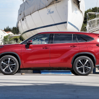 toyota highlander test AMZS-9.jpg