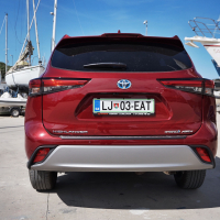 toyota highlander test AMZS-18.jpg