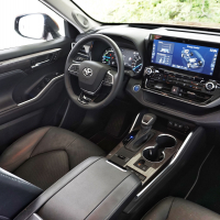toyota highlander test AMZS-32.jpg