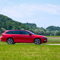 Škoda octavia combi RS iV AMZS-11.jpg