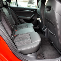 Škoda octavia combi RS iV AMZS-29.jpg