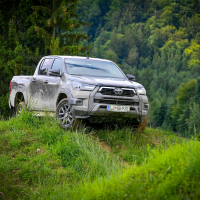 Toyota hilux 2,8 invincible 4x4 AMZS test-19.jpg