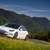 Tesla 3 test AMZS-42.jpg