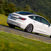 Tesla 3 test AMZS-44.jpg