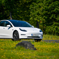 Tesla 3 test AMZS-6.jpg