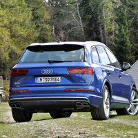 Audi SQ7 6.jpg