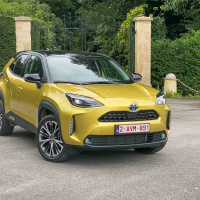 Toyota yaris cross za volanom-30.jpg