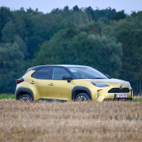 Toyota yaris cross za volanom-15.jpg