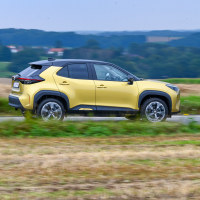 Toyota yaris cross za volanom-8.jpg