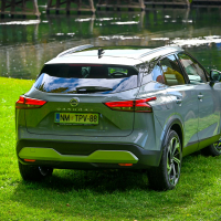 Nissan qashqai za volanom AMZS-8.jpg