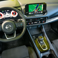 Nissan qashqai za volanom AMZS-26.jpg