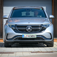 Mercedes EQC 400 4matic AMZS-9.jpg