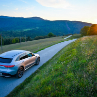 Mercedes EQC 400 4matic AMZS-31.jpg