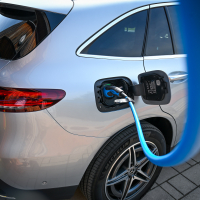 Mercedes EQC 400 4matic AMZS-14.jpg