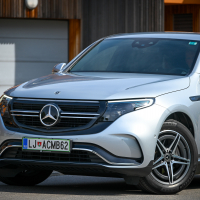 Mercedes EQC 400 4matic AMZS-7.jpg
