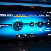Mercedes EQC 400 4matic AMZS-46.jpg