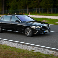 Mercedes S dozivetje AMZS-32.jpg