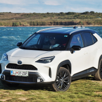 Toyota yaris cross test AMZS-21.jpg