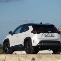 Toyota yaris cross test AMZS-14.jpg