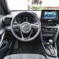 Toyota yaris cross test AMZS-24.jpg