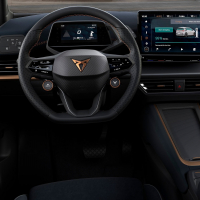 Cupra born za volanom AMZS-16.jpg