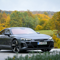 Audi e-tron GT quattro AMZS-2.jpg