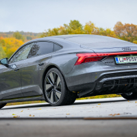Audi e-tron GT quattro AMZS-7.jpg
