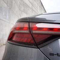 Audi e-tron GT notrajnost AMZS-12.jpg