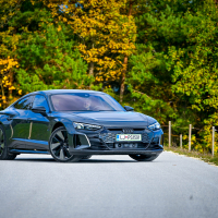 Audi e-tron GT quattro AMZS-22.jpg