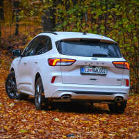 Ford kuga 2.5 duratec hybrid AMZS-2.jpg