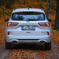 Ford kuga 2.5 duratec hybrid AMZS-6.jpg
