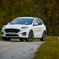 Ford kuga 2.5 duratec hybrid AMZS-11.jpg