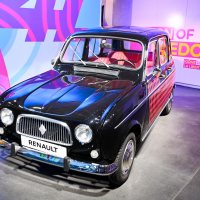 Renault 4 katrca 60 let.jpg