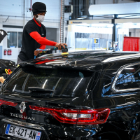 Renault obnova avtomobilov Flins tovarna_-13.jpg