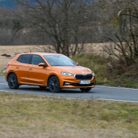 Škoda fabia 1,0 TSI DSG style AMZS.jpg