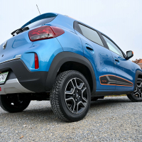 Dacia spring za volanmo AMZS-11.jpg