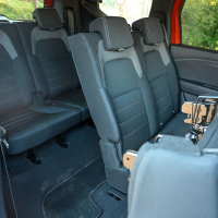Dacia jogger za volanom AMZS-20.jpg