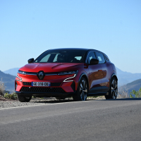 Renault megane e-tech electric AMZS-20.jpg