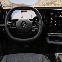 Renault megane e-tech electric AMZS-10.jpg