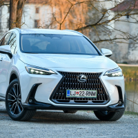 Lexus NX PHEV AMZS test-31.jpg