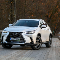 Lexus NX PHEV AMZS test-36.jpg
