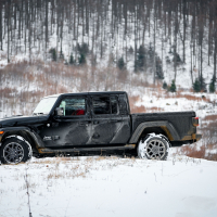 Jeep gladiator dozivetje AMZS-18.jpg