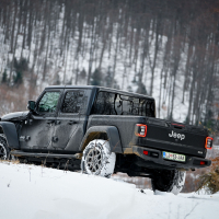 Jeep gladiator dozivetje AMZS-29.jpg
