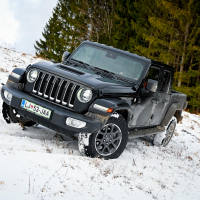 Jeep gladiator dozivetje AMZS-10.jpg