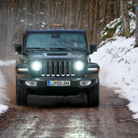 Jeep gladiator dozivetje AMZS-33.jpg
