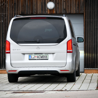 Mercedes EQV 300 - kratek test 2022